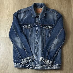 Vintage 1990s Levis Trucker Jacket